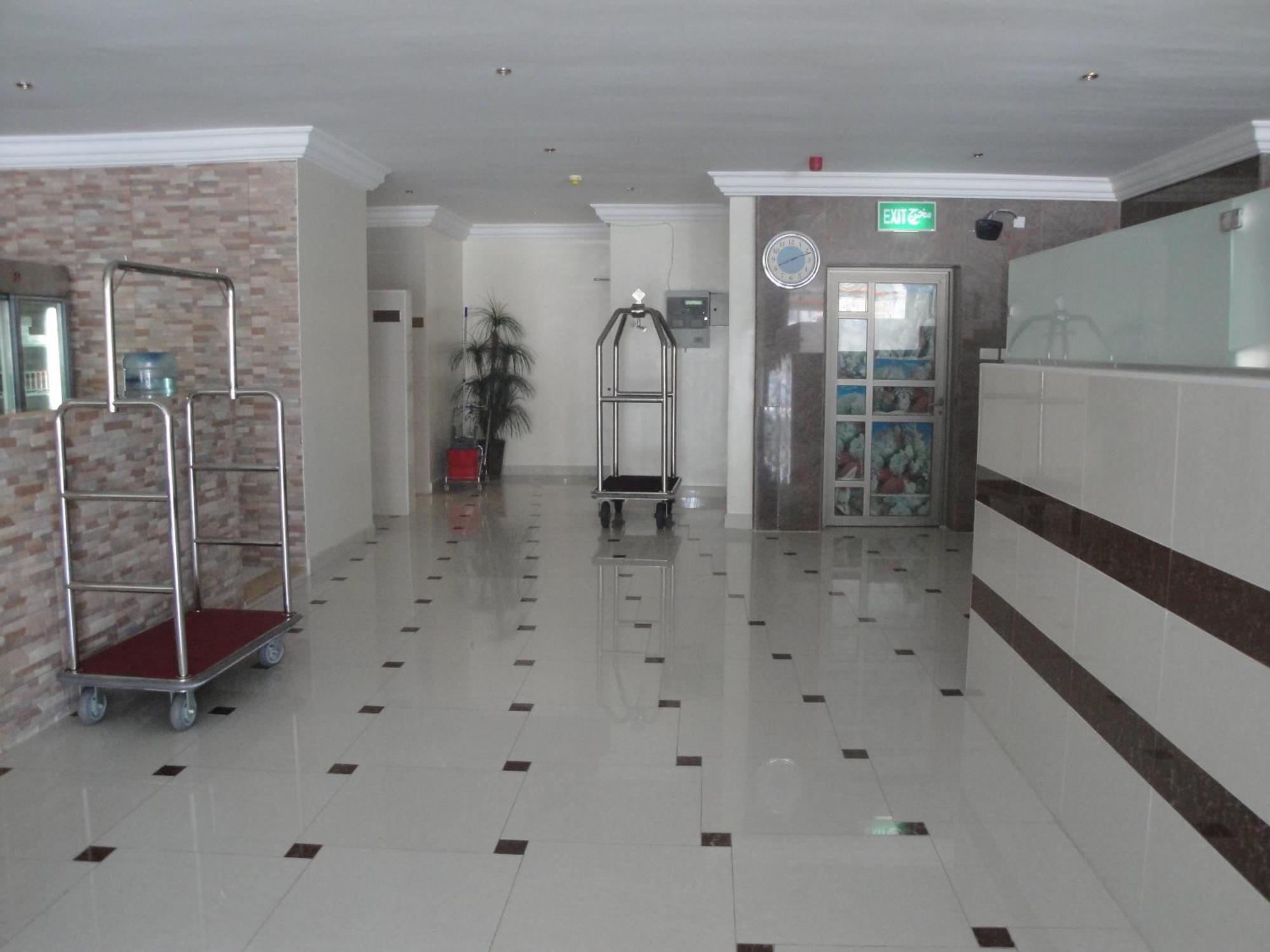 Marina Royal Hotel Suites Kuwait City Exterior photo