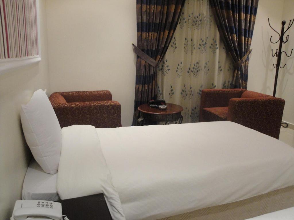 Marina Royal Hotel Suites Kuwait City Exterior photo